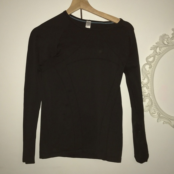 Black long sleeve shirt with thumb holes Clearance
